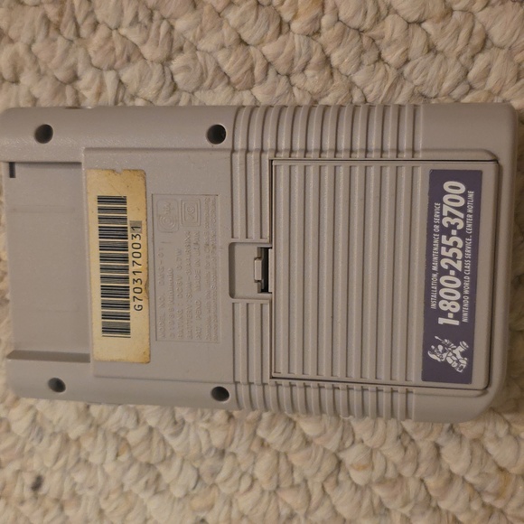 Nintendo Game Boy - Classic Gray with Purple Accents - Picture 7 of 10